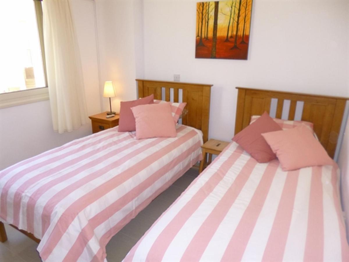 First Floor 2 Bedroom Apartment, Large Balcony, Amazing Sea Views, Communal Pool بييا المظهر الخارجي الصورة