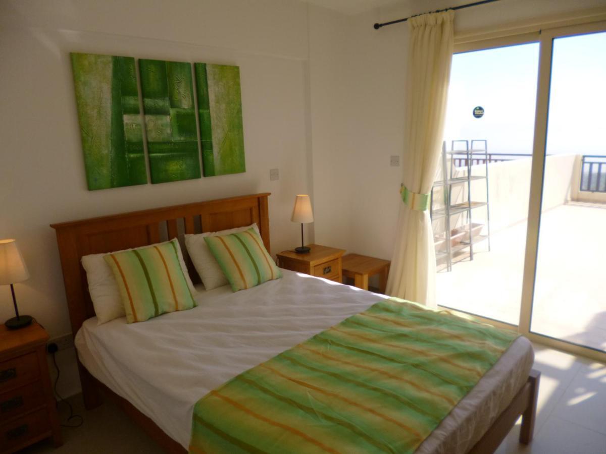 First Floor 2 Bedroom Apartment, Large Balcony, Amazing Sea Views, Communal Pool بييا المظهر الخارجي الصورة
